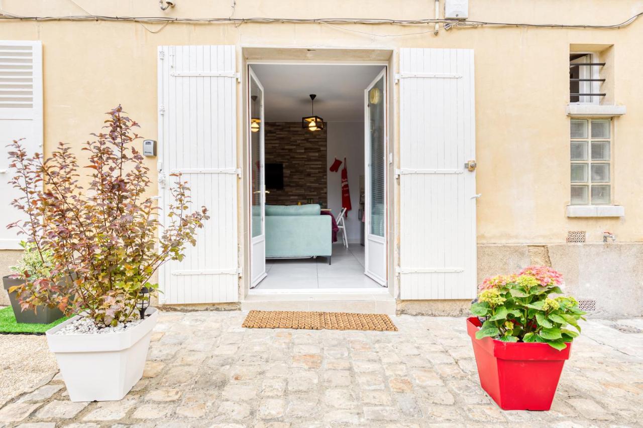 Rer C A 4 Minutes A Pieds Chateau De Versailles 15 Minutes A Pied Apartment Luaran gambar