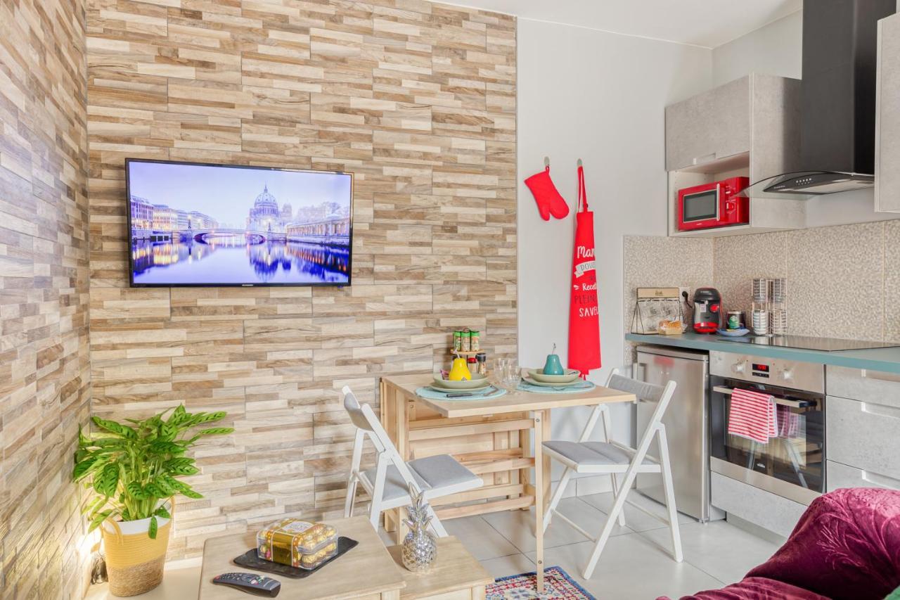 Rer C A 4 Minutes A Pieds Chateau De Versailles 15 Minutes A Pied Apartment Luaran gambar